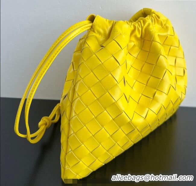 Pretty Style Bottega Veneta Medium Dustbag in Intrecciato Leather 796728 Sulfur Yellow 2025