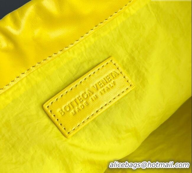 Pretty Style Bottega Veneta Medium Dustbag in Intrecciato Leather 796728 Sulfur Yellow 2025