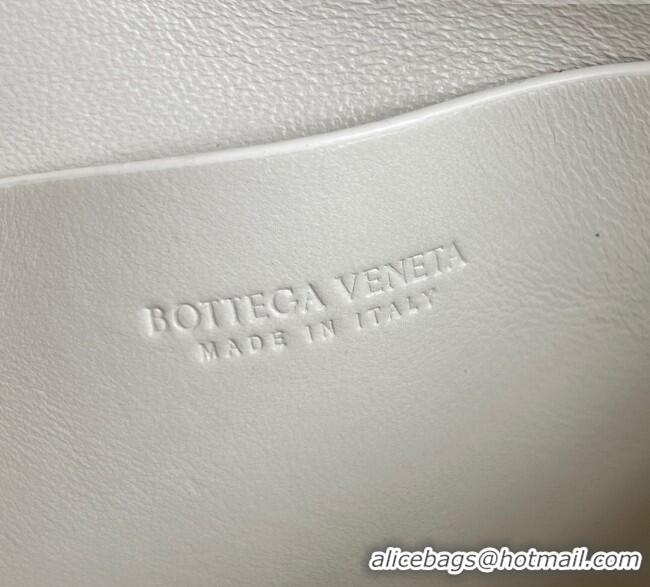 Top Design Bottega Veneta Heart Intrecciato Leather Concert Pouch Mini Bag 794258 White 2025