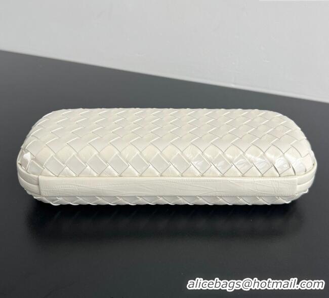 Well Crafted Bottega Veneta Knot Long Clutch in Intreccio Leather 0801 Milk White 2025