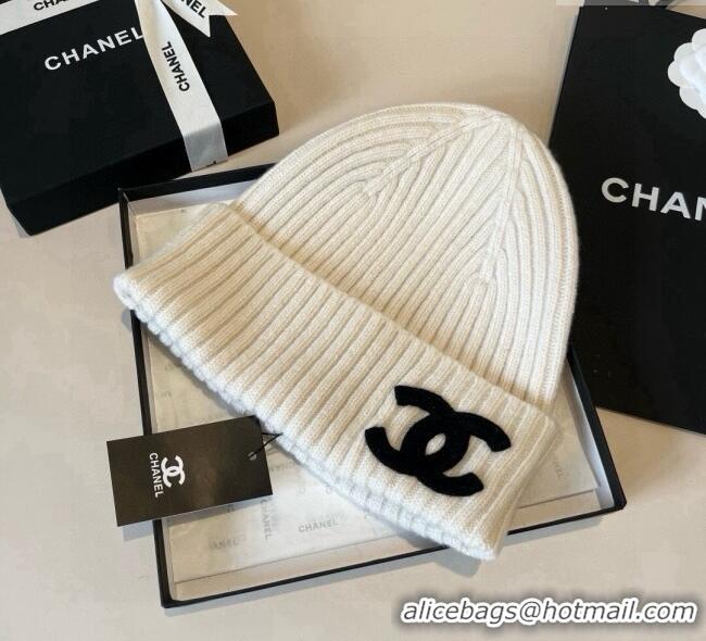Luxury Classic Chanel Knit Hat with Maxi CC CH0909090 White 2025