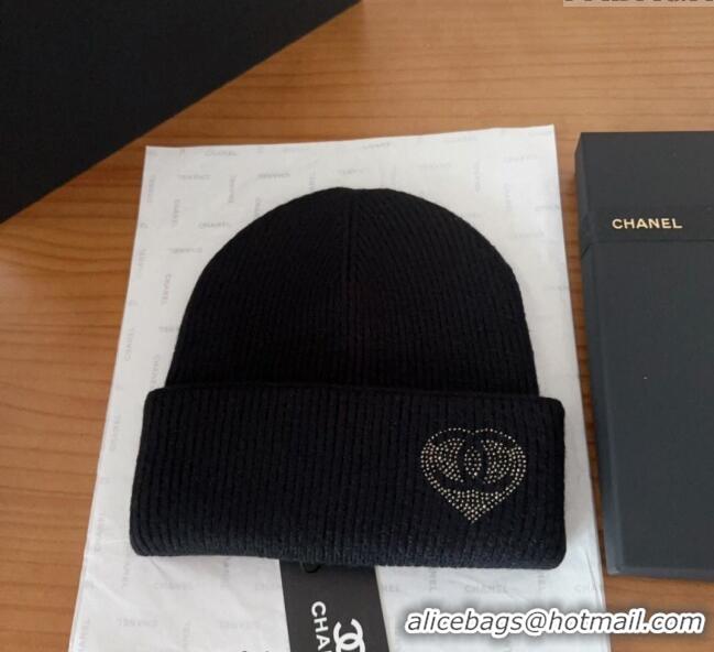 Luxury Classic Chanel Knit Hat with Heart CH0909092 Black 2025