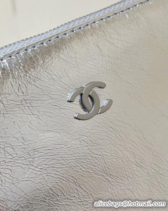 Buy Fashionable Chanel 22 Bag in Metallic Calfskin AS3261 Silver 2025 Top Quality