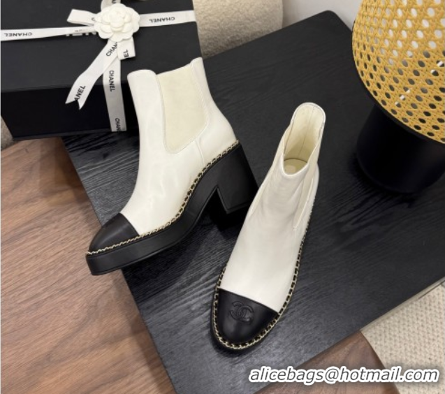 Shop Duplicate Chanel Calfskin Leather Heel Platform Ankle Boots with Chain White 2025 CH083005