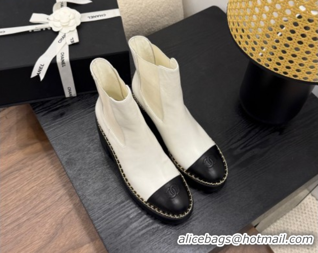 Shop Duplicate Chanel Calfskin Leather Heel Platform Ankle Boots with Chain White 2025 CH083005