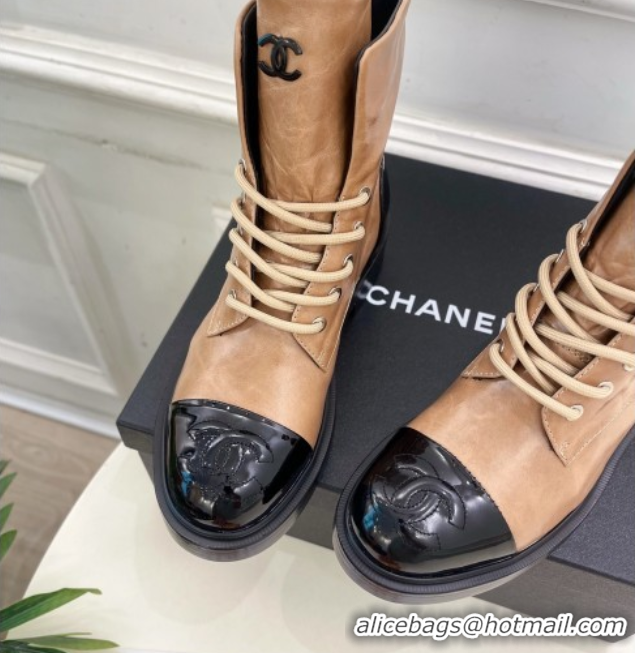 Luxurious Chanel Patent & Calfskin Laced-up Ankle Boots 3.5cm Beige 2025 CH083006