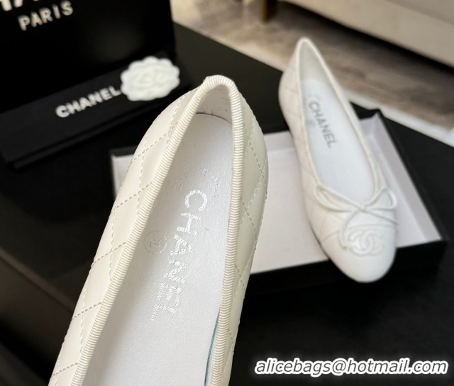 Popular Style Chanel Classic Quilted Lambskin Ballet Flats with Bow White 50901004
