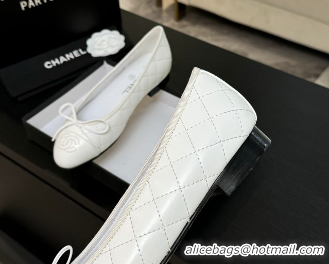 Popular Style Chanel Classic Quilted Lambskin Ballet Flats with Bow White 50901004