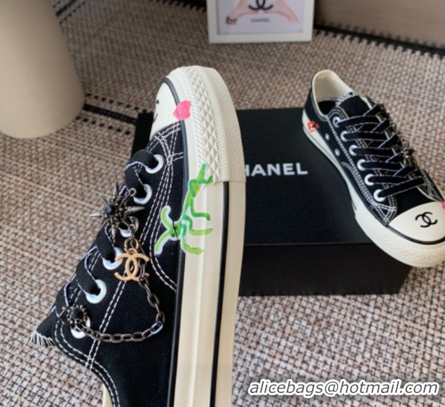 Big Discount Chanel Canvas Low top Sneakers with Chain and Print Black 2025 CH090103 0901049
