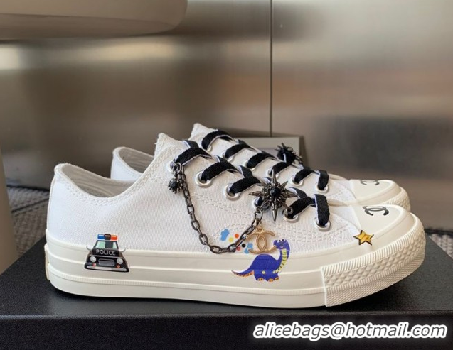 Discount Chanel Canvas Low top Sneakers with Chain and Print White 2025 CH090103 0901050