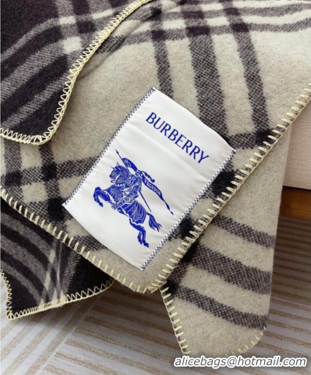 Good Looking Burberry Wool Reversible Cape BR091027 Beige 2025