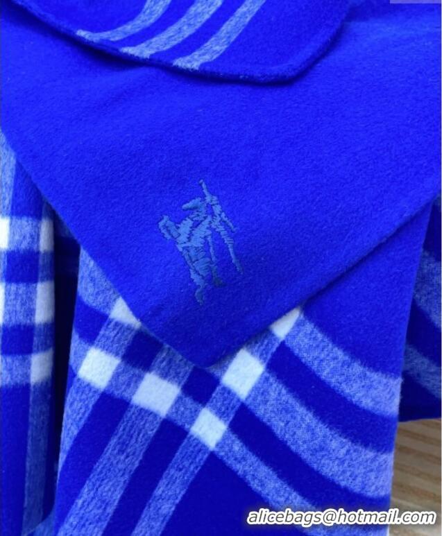 Grade Quality Burberry Cashmere Reversible Hoodlie Cape with Fringes BR091030 Blue 2025