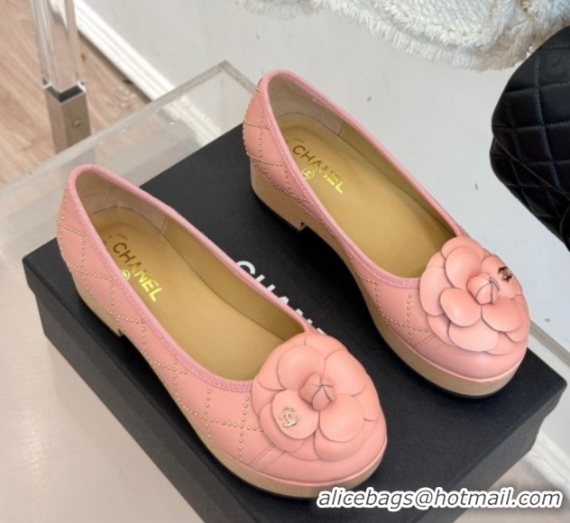 Top Design Chanel Quilted Calfskin & Wood-Like Loafers with Studs and Camellia Bloom Light Pink 50901129