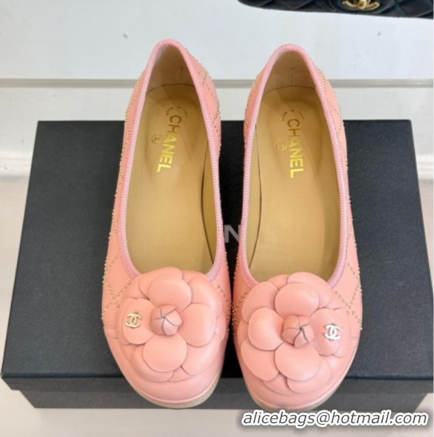Top Design Chanel Quilted Calfskin & Wood-Like Loafers with Studs and Camellia Bloom Light Pink 50901129