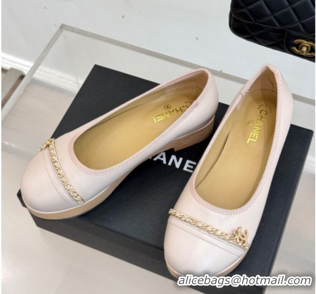 Good Product Chanel Lambskin & Wood-Like Loafers with Chain Pale Pink 2025 CH090114