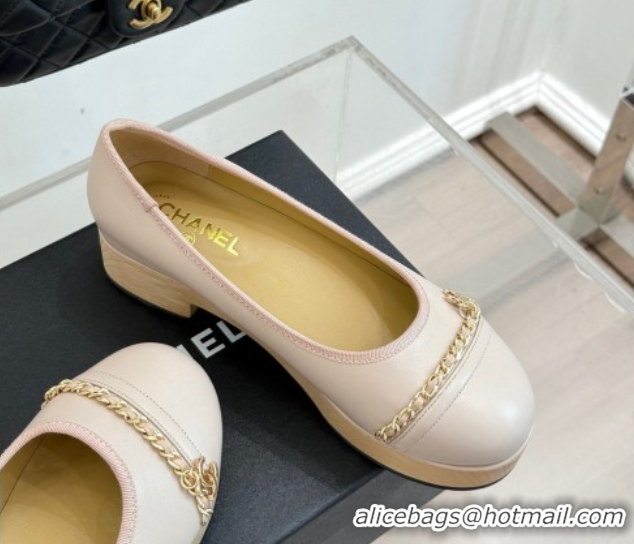 Good Product Chanel Lambskin & Wood-Like Loafers with Chain Pale Pink 2025 CH090114