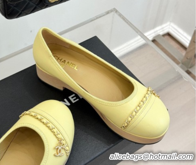 Luxurious Chanel Lambskin & Wood-Like Loafers with Chain Yellow 2025 CH090114