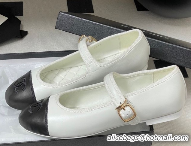 Sophisticated Chanel Lambskin Leather Mary Janes Flats Ballet G45503 White/Black