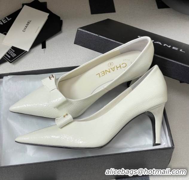 Best Product Chanel Crumpled Patent Calfskin Pumps 7.5cm with Bow White G46547