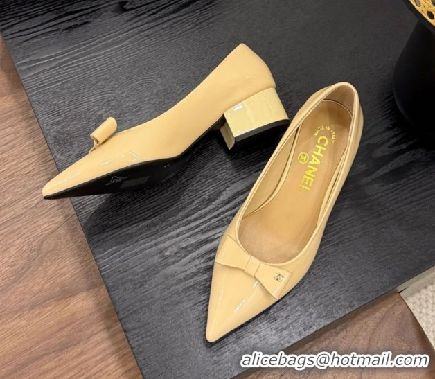 Top Design Chanel Crumpled Patent Calfskin Slingbacks Pumps 3.5cm Beige 2025 G46549