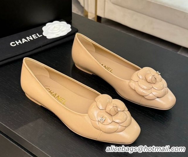 Hot Style Chanel Shiny Calfskin Ballet flats with Camellia Bloom Beige 2025 G46520