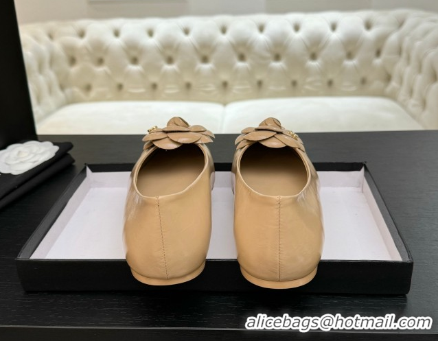 Hot Style Chanel Shiny Calfskin Ballet flats with Camellia Bloom Beige 2025 G46520