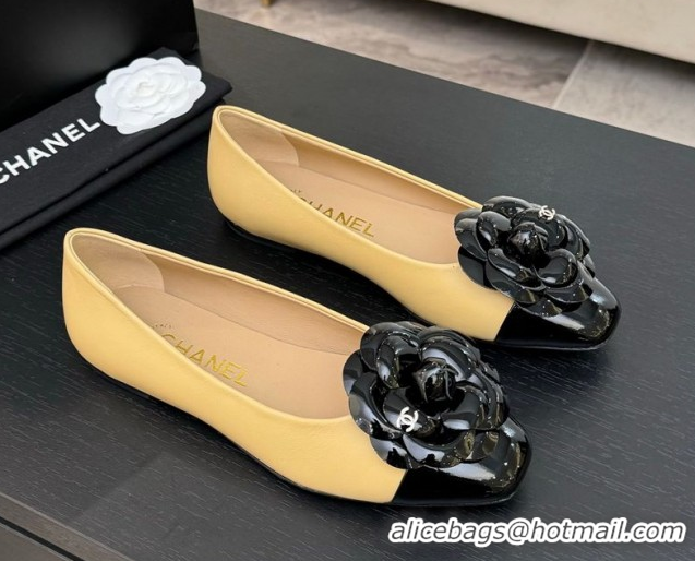 Classic Specials Chanel Lambskin & Patent Calfskin Ballet flats with Camellia Bloom Beige 2025 G46520