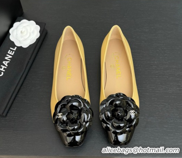 Classic Specials Chanel Lambskin & Patent Calfskin Ballet flats with Camellia Bloom Beige 2025 G46520