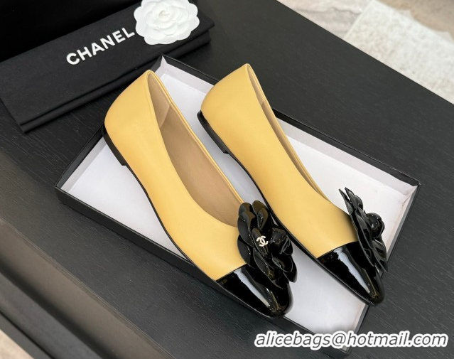 Classic Specials Chanel Lambskin & Patent Calfskin Ballet flats with Camellia Bloom Beige 2025 G46520