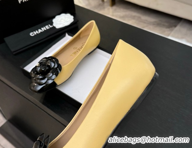 Classic Specials Chanel Lambskin & Patent Calfskin Ballet flats with Camellia Bloom Beige 2025 G46520