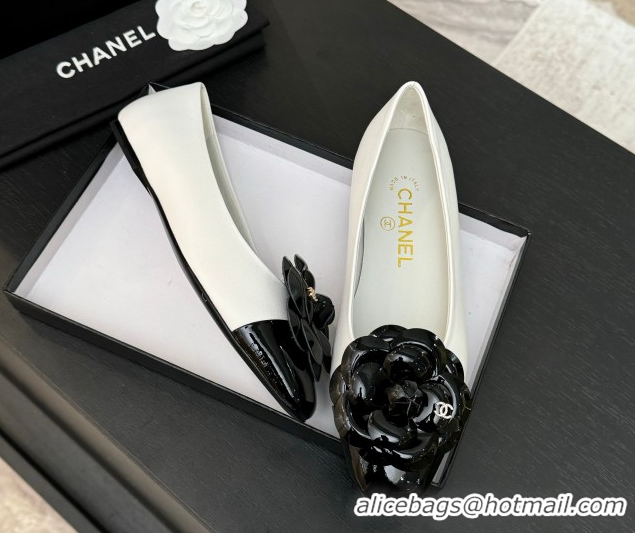 Good Quality Chanel Lambskin & Patent Calfskin Ballet flats with Camellia Bloom White 2025 G46520