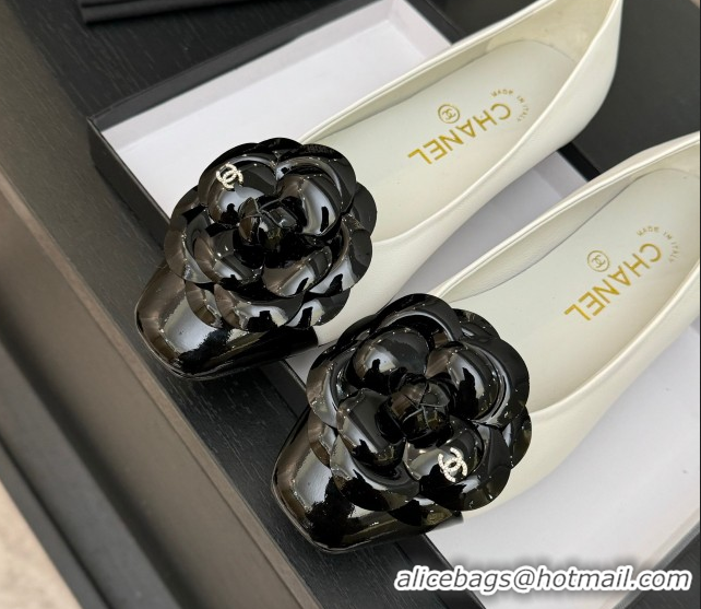 Good Quality Chanel Lambskin & Patent Calfskin Ballet flats with Camellia Bloom White 2025 G46520