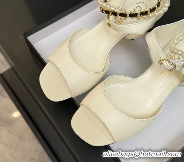 Good Looking Chanel Lambskin Low Heel Sandals with Chain and Pearls White 2025 G46658