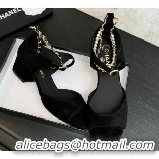 Shop Duplicate Chanel Suede Low Heel Sandals with Chain and Pearls Black 2025 G46658