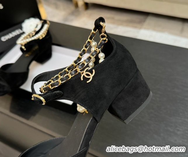 Shop Duplicate Chanel Suede Low Heel Sandals with Chain and Pearls Black 2025 G46658