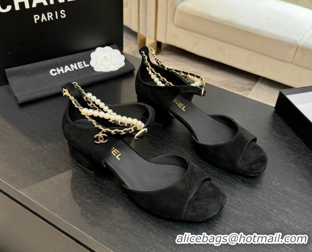 Shop Duplicate Chanel Suede Low Heel Sandals with Chain and Pearls Black 2025 G46658