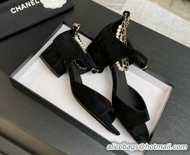 Shop Duplicate Chanel Suede Low Heel Sandals with Chain and Pearls Black 2025 G46658