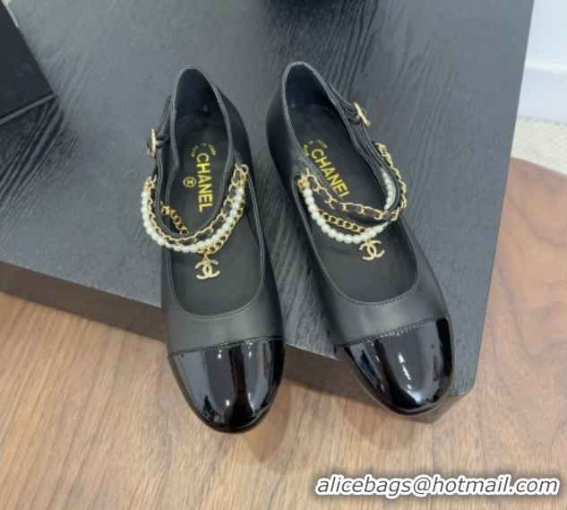 Luxurious Chanel Lambskin & Patent Calfskin Mary Janes Ballet Flats with Chain and Pearls Black 2025 G46718