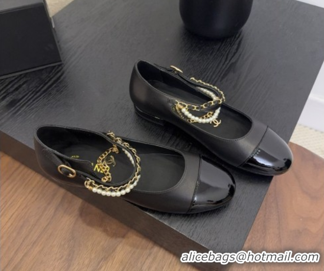 Luxurious Chanel Lambskin & Patent Calfskin Mary Janes Ballet Flats with Chain and Pearls Black 2025 G46718