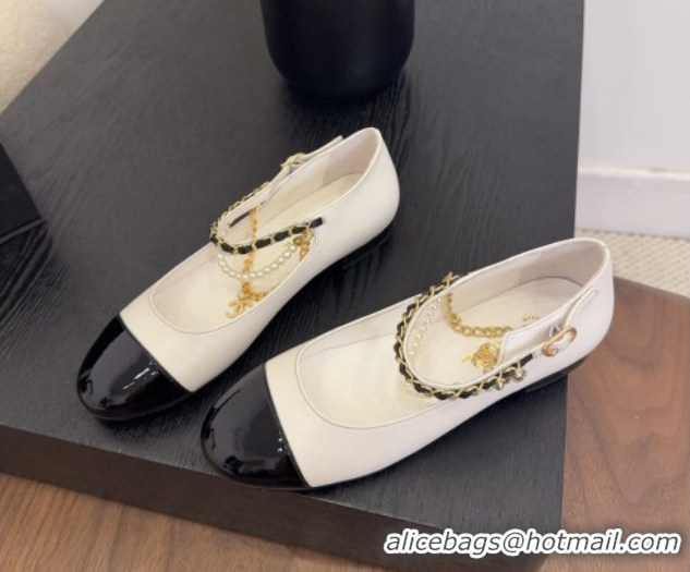 Popular Style Chanel Lambskin & Patent Calfskin Mary Janes Ballet Flats with Chain and Pearls White 2025 G46718