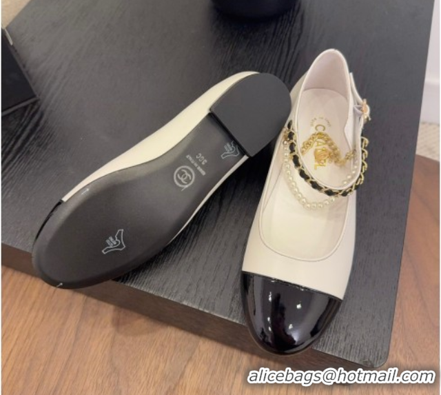 Popular Style Chanel Lambskin & Patent Calfskin Mary Janes Ballet Flats with Chain and Pearls White 2025 G46718