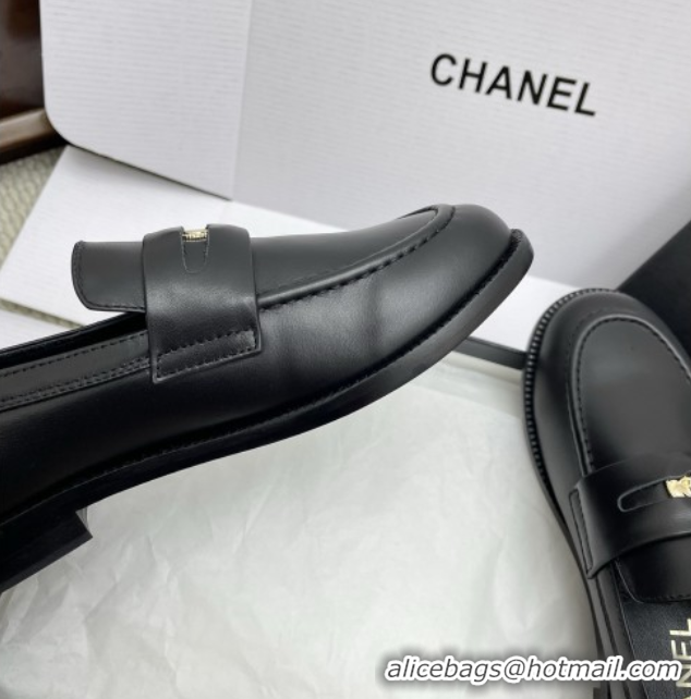 Purchase Chanel Mocassins Loafers in Smooth Calfskin G46362 Black