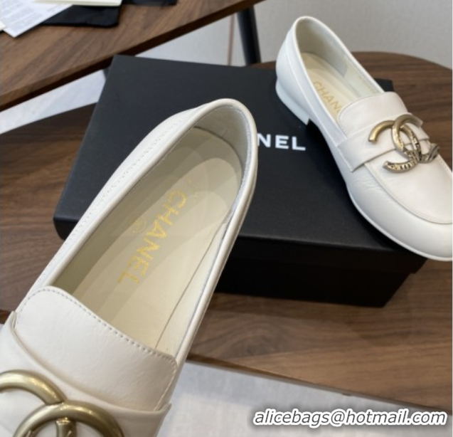 Top Design Chanel Calfskin Loafers with CC Logo CH9328 White