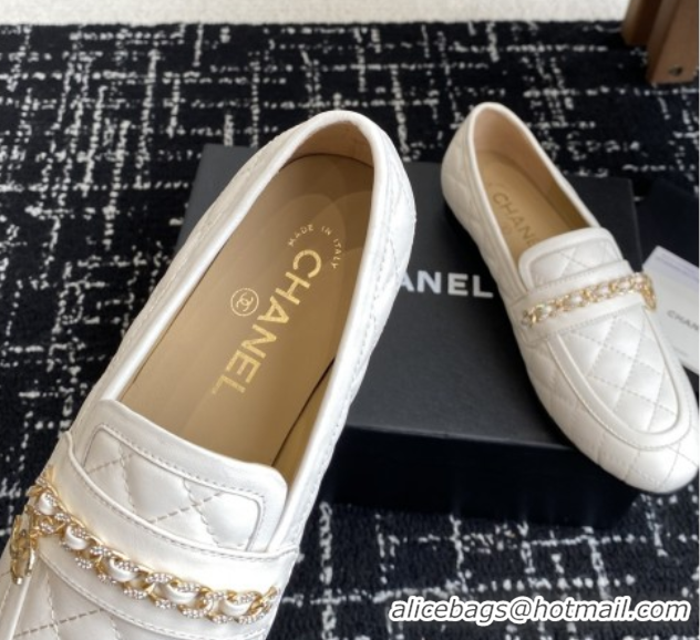Best Product Chanel Diamond-Quilted Calfskin Loafers with Chain CH9330 White