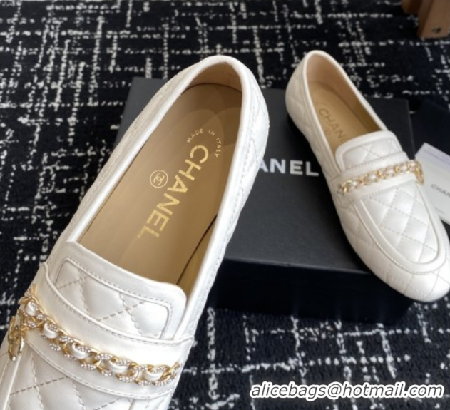 Best Product Chanel Diamond-Quilted Calfskin Loafers with Chain CH9330 White