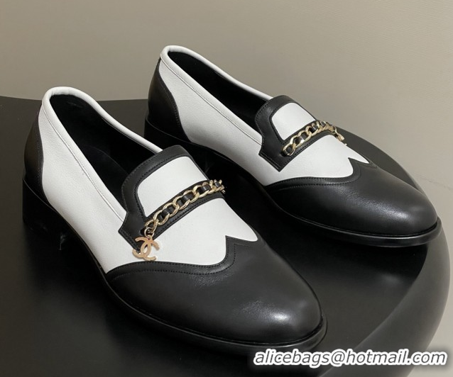 Good Product Chanel Calfskin Loafers with Chain CH9341 White/Black