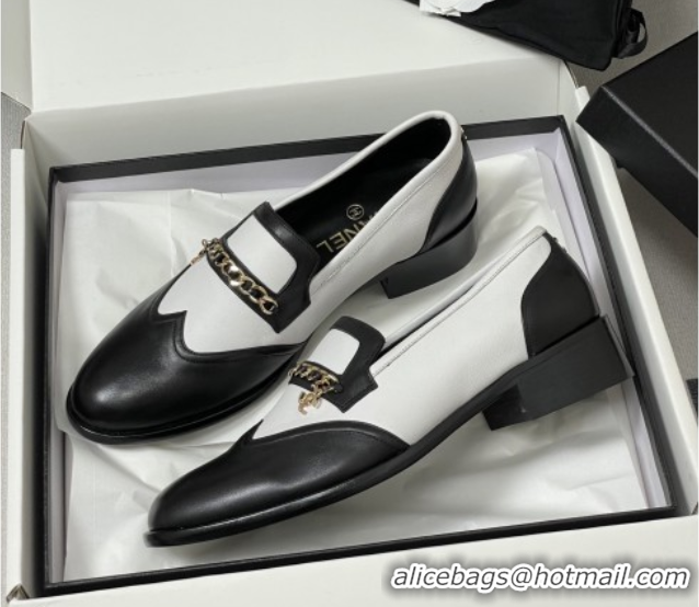 Good Product Chanel Calfskin Loafers with Chain CH9341 White/Black