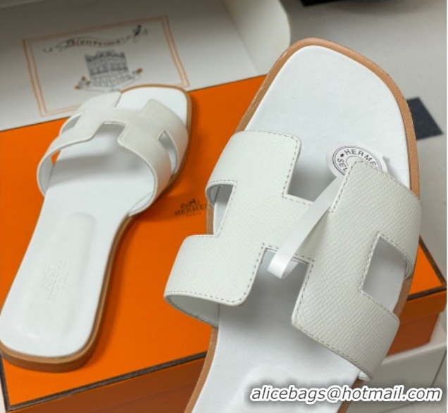 Best Product Hermes Oran Classic Flat Slides Sandal in Palm-Grained Calfskin White 0819001