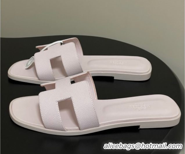 Classic Hermes Oran Classic Flat Slides Sandal in Palm-Grained Calfskin Pale Purple 0819004
