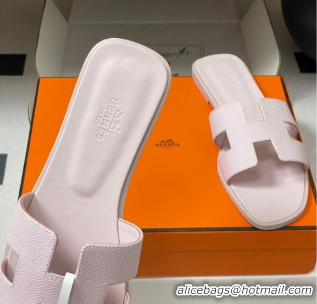 Classic Hermes Oran Classic Flat Slides Sandal in Palm-Grained Calfskin Pale Purple 0819004